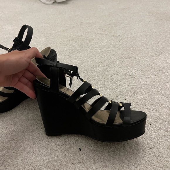 WEDGES - Picture 3 of 7